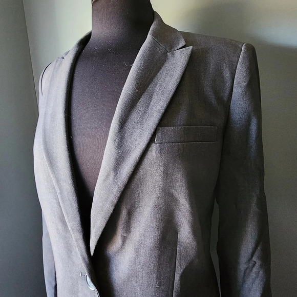 *NWT* Calvin Klein Long Modern Suiting Grey Blazer - Picture 4 of 9